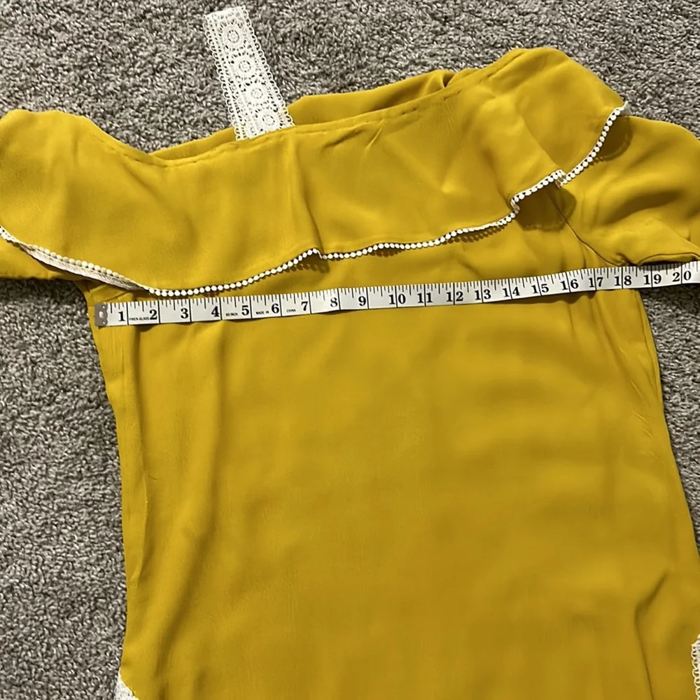 Kurta kameez Duppatta, pants. off shoulder yellow white lace top. long sleeve S - Picture 9 of 14